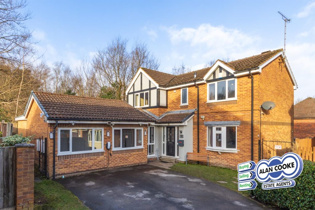 Grange Court | Alwoodly | Property of the month | Alan Cooke Estate Agents Leeds